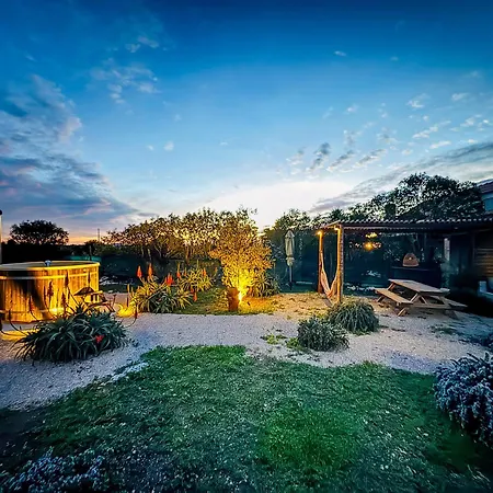 Holiday home Oceanview Retreat With Hot Tub Fire Pit And Bbq *